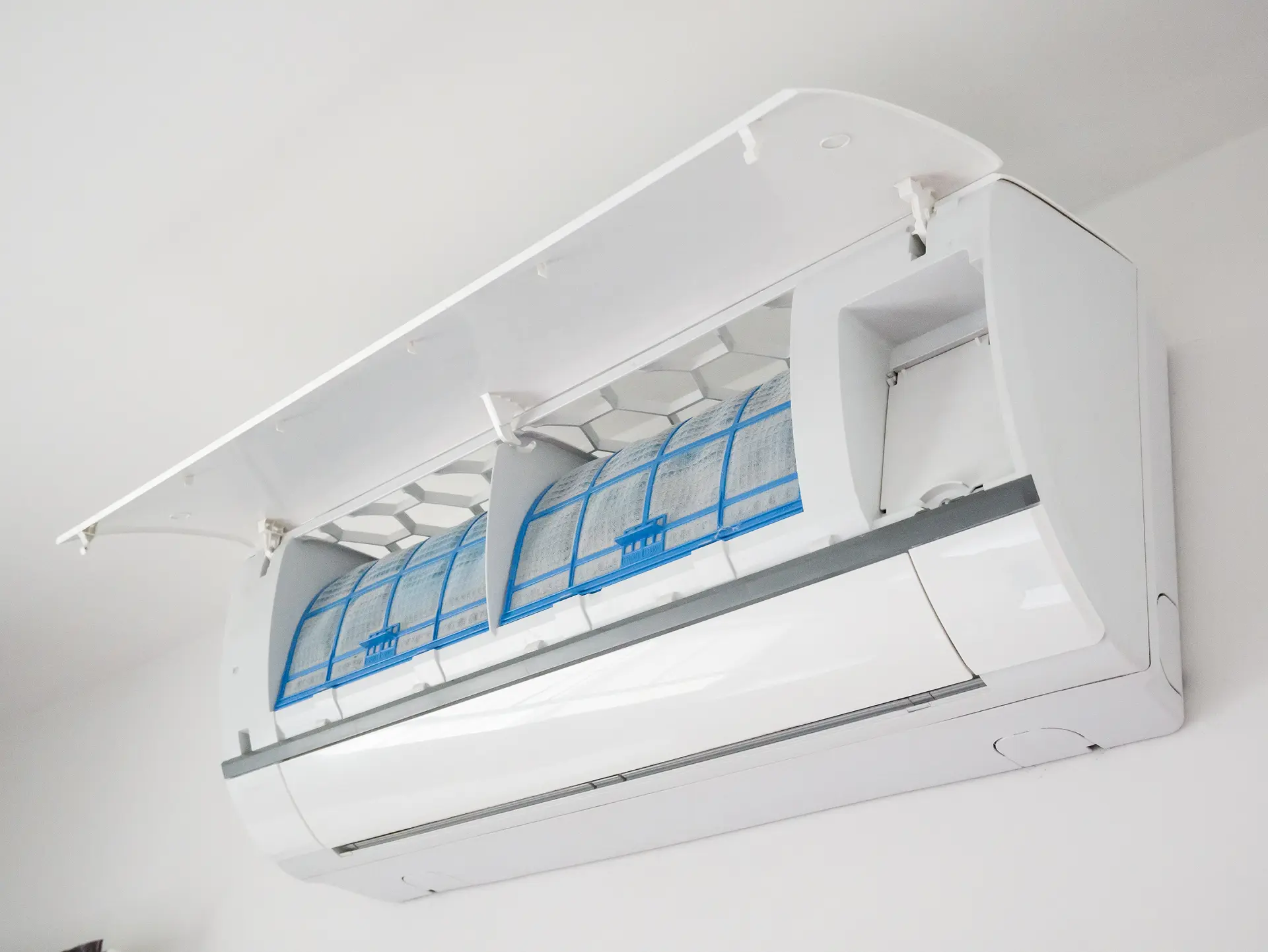 Bad Smells - Common Air Conditioning Problems 